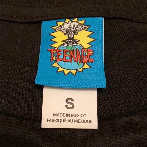 bored teenager black t shirt - Picture 5 of 6